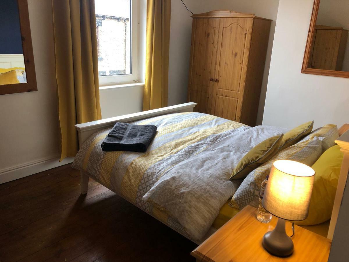 Hilton House Villa Barnsley Luaran gambar