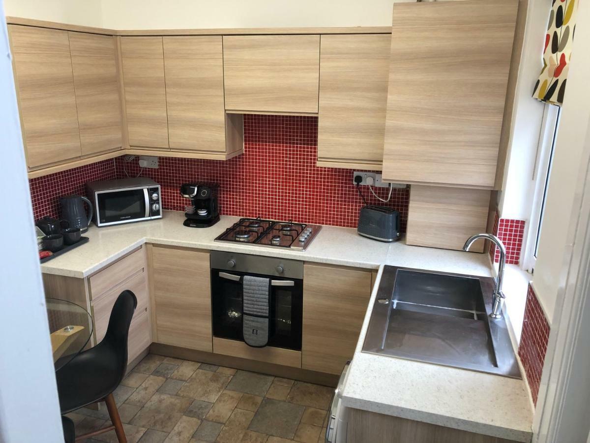 Hilton House Villa Barnsley Luaran gambar